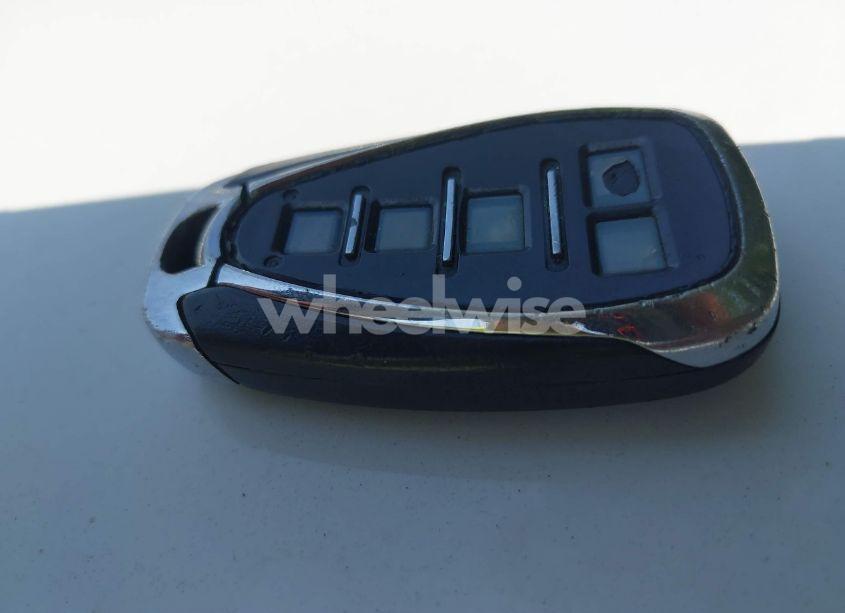 Photo 11 of 2016 Chevrolet Malibu 1LT (VIN 1G1ZE5ST4GF326106)