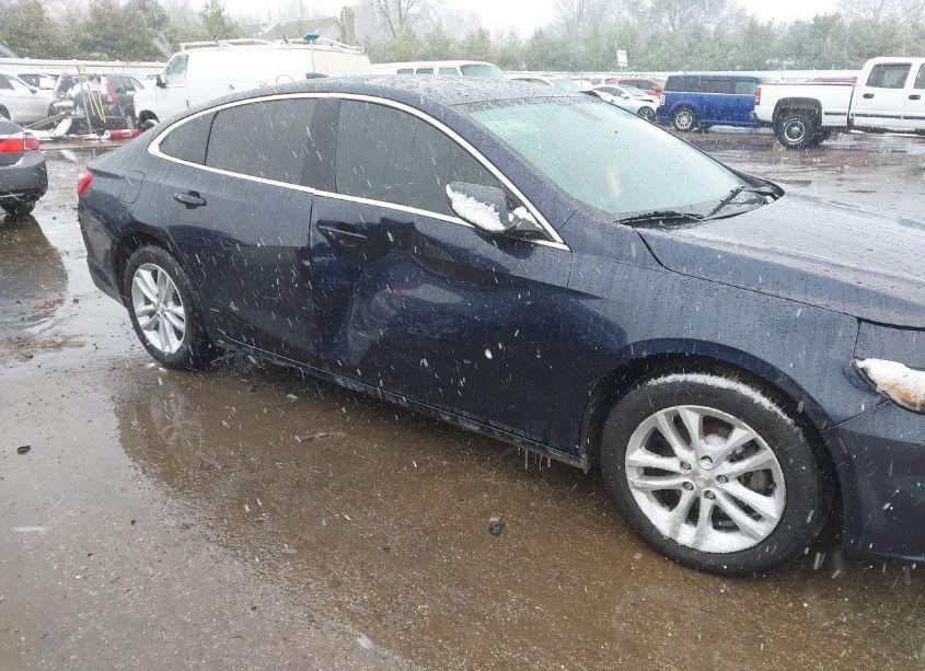 Photo 6 of 2016 Chevrolet Malibu 1LT (VIN 1G1ZE5ST4GF340040)