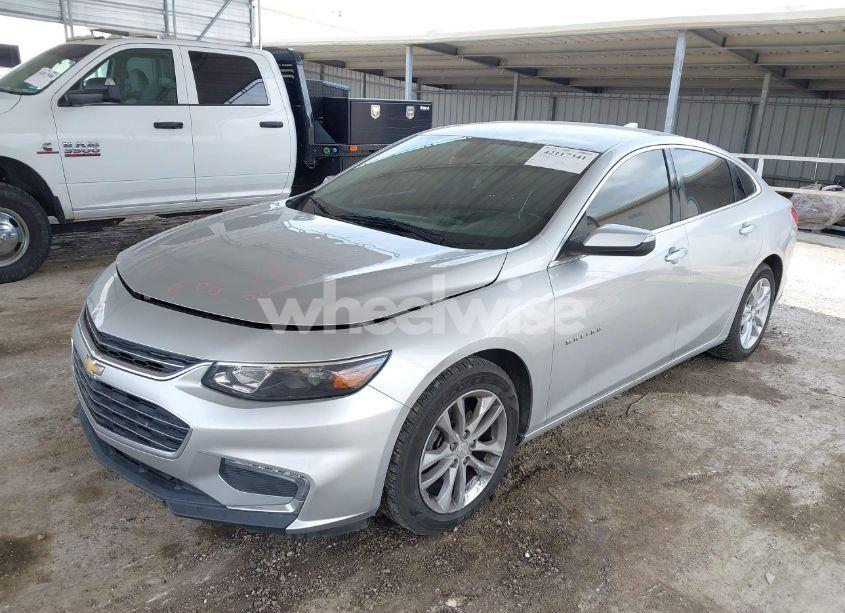 Photo 2 of 2016 Chevrolet Malibu 1LT (VIN 1G1ZE5ST4GF348056)