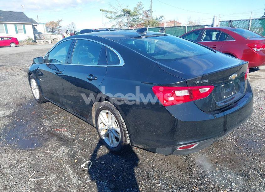 Photo 3 of 2016 Chevrolet Malibu 1LT (VIN 1G1ZE5ST4GF348283)
