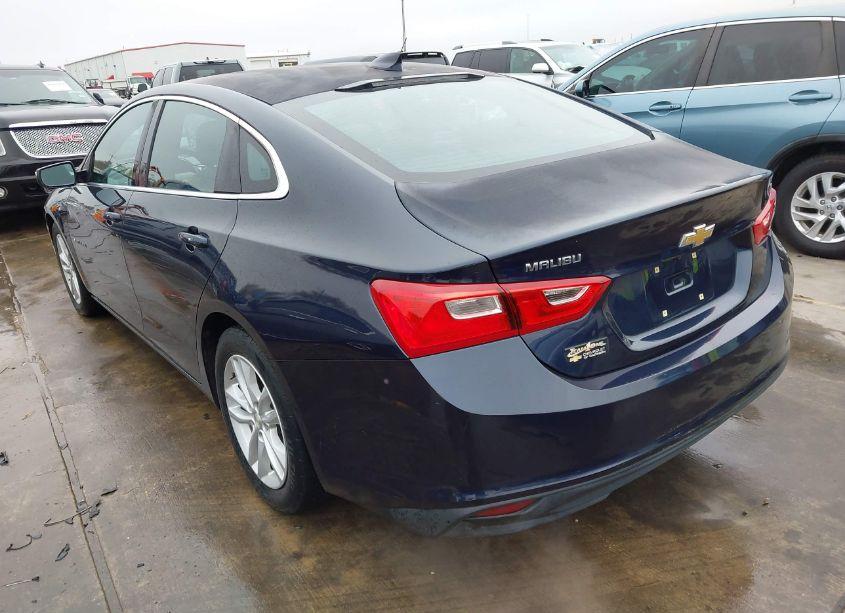 Photo 3 of 2017 Chevrolet Malibu 1LT (VIN 1G1ZE5ST4HF110872)