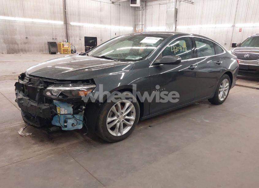 Photo 2 of 2017 Chevrolet Malibu 1LT (VIN 1G1ZE5ST4HF139756)