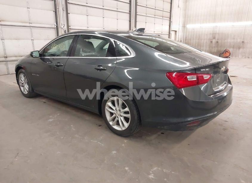 Photo 3 of 2017 Chevrolet Malibu 1LT (VIN 1G1ZE5ST4HF139756)