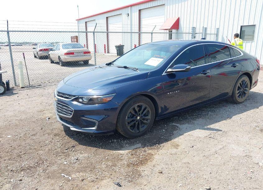Photo 2 of 2017 Chevrolet Malibu 1LT (VIN 1G1ZE5ST4HF140440)