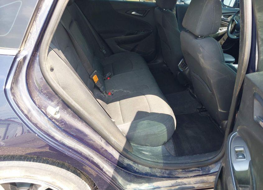 Photo 8 of 2017 Chevrolet Malibu 1LT (VIN 1G1ZE5ST4HF140440)