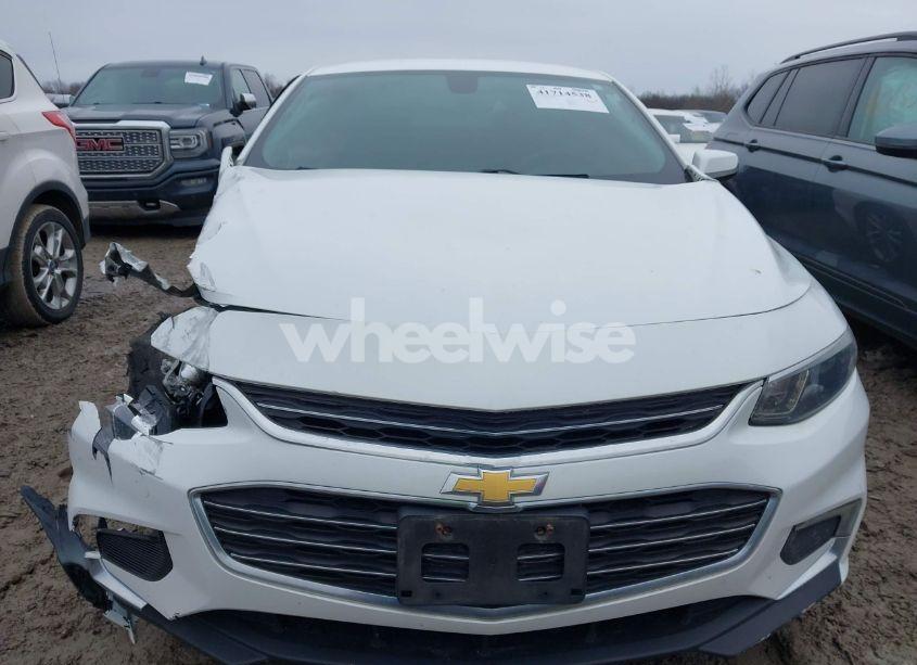 Photo 11 of 2017 Chevrolet Malibu 1LT (VIN 1G1ZE5ST4HF142835)