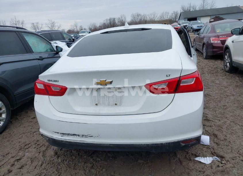Photo 15 of 2017 Chevrolet Malibu 1LT (VIN 1G1ZE5ST4HF142835)