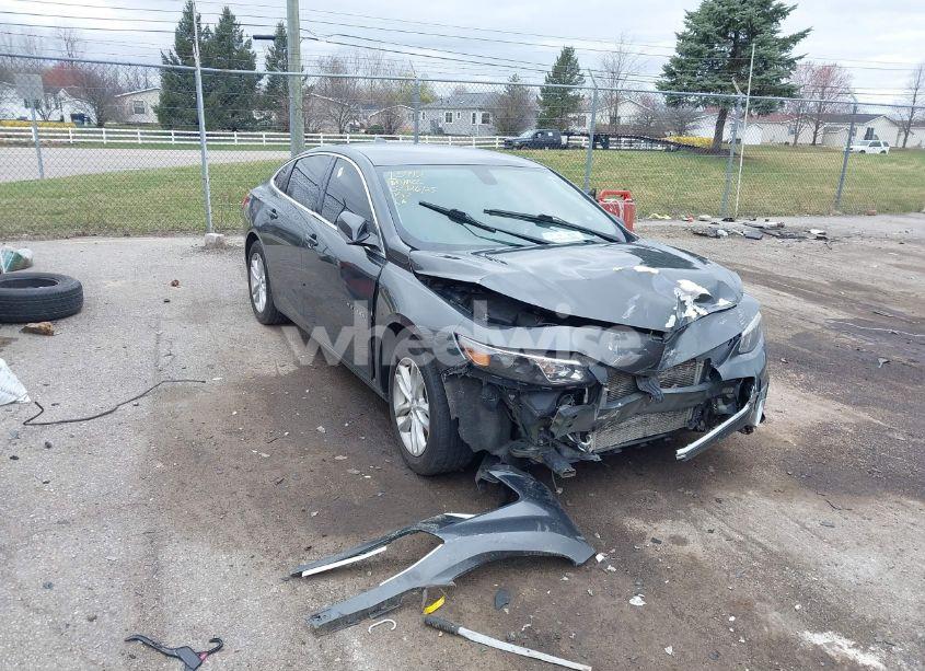 2017 Chevrolet Malibu 1LT (VIN 1G1ZE5ST4HF142866) main photo