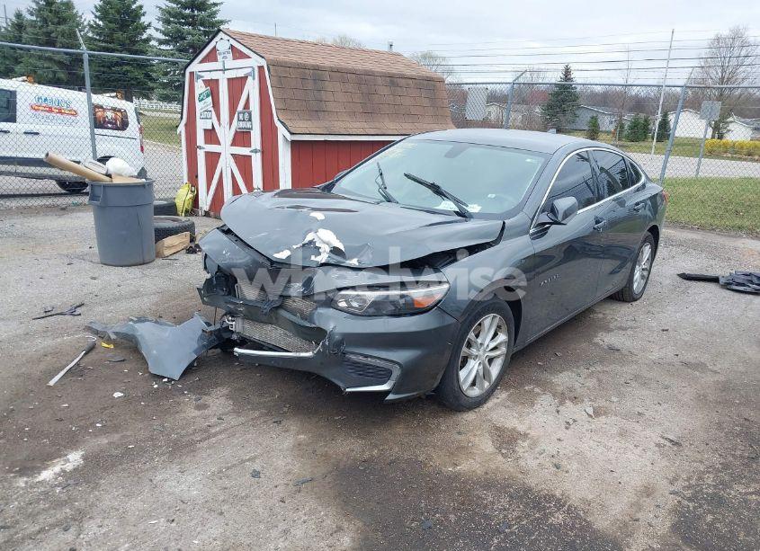 Photo 2 of 2017 Chevrolet Malibu 1LT (VIN 1G1ZE5ST4HF142866)