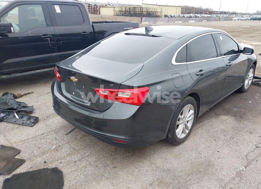 Photo 4 of 2017 Chevrolet Malibu 1LT (VIN 1G1ZE5ST4HF142866)