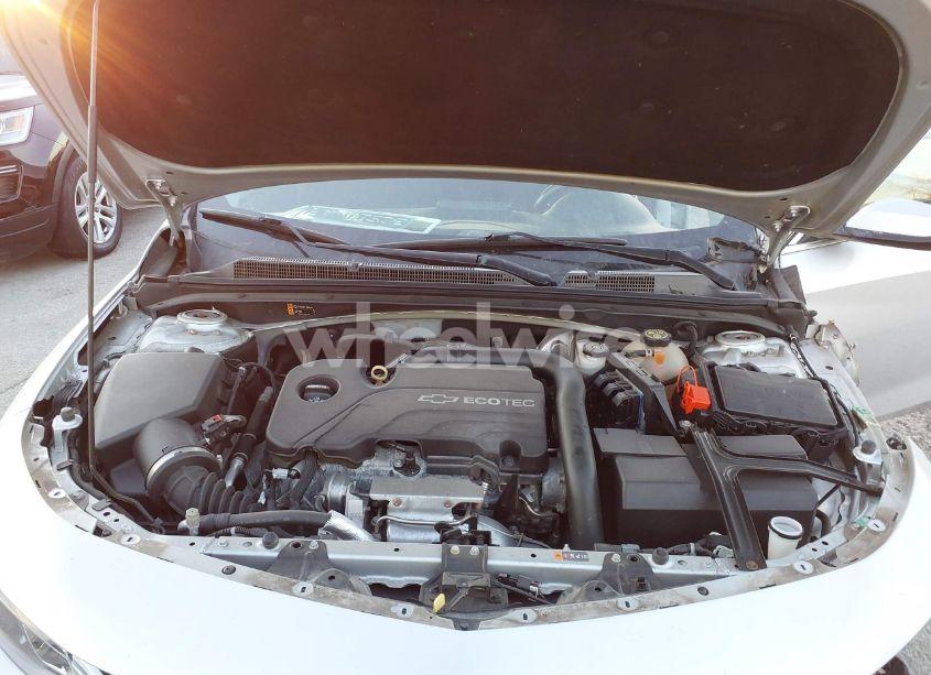 Photo 10 of 2017 Chevrolet Malibu 1LT (VIN 1G1ZE5ST4HF149591)