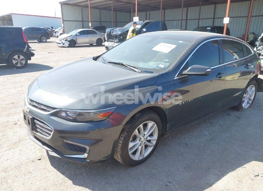 Photo 2 of 2017 Chevrolet Malibu 1LT (VIN 1G1ZE5ST4HF163166)