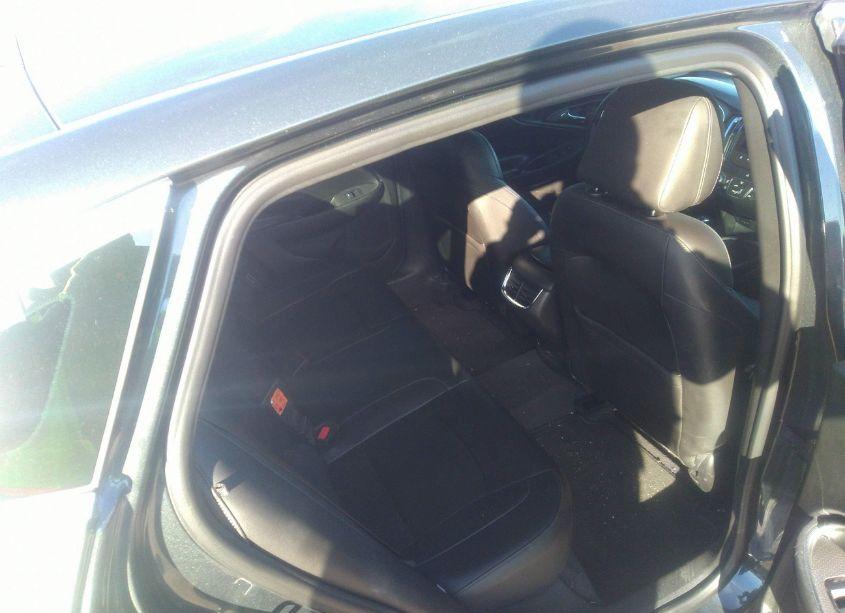 Photo 8 of 2017 Chevrolet Malibu 1LT (VIN 1G1ZE5ST4HF165497)