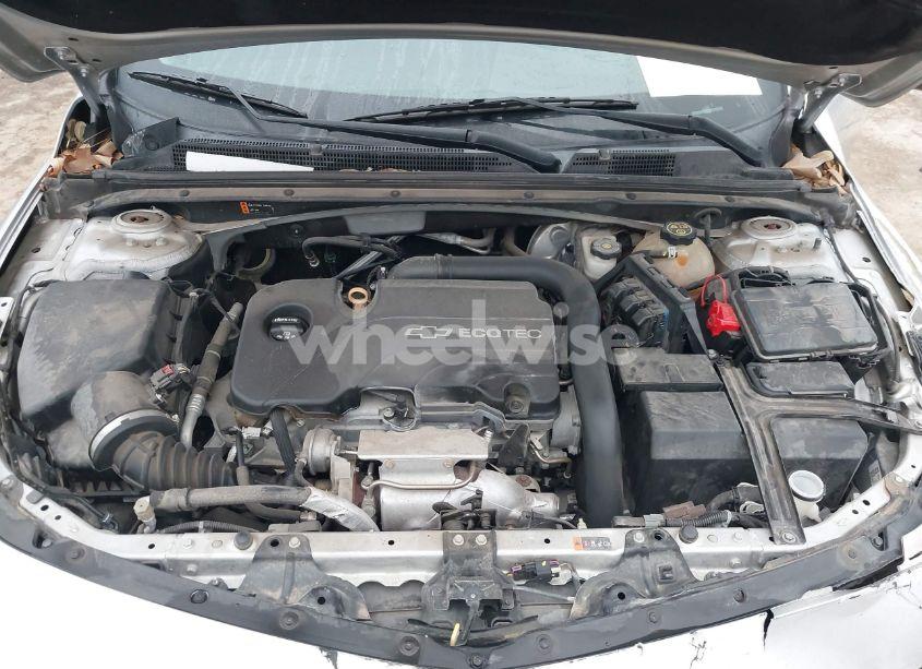 Photo 10 of 2017 Chevrolet Malibu 1LT (VIN 1G1ZE5ST4HF173292)