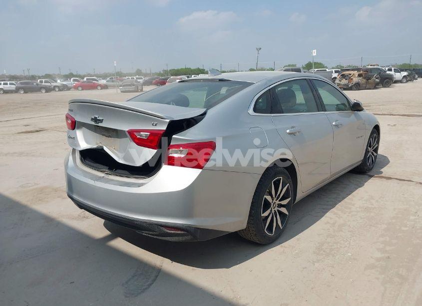 Photo 4 of 2017 Chevrolet Malibu 1LT (VIN 1G1ZE5ST4HF173292)