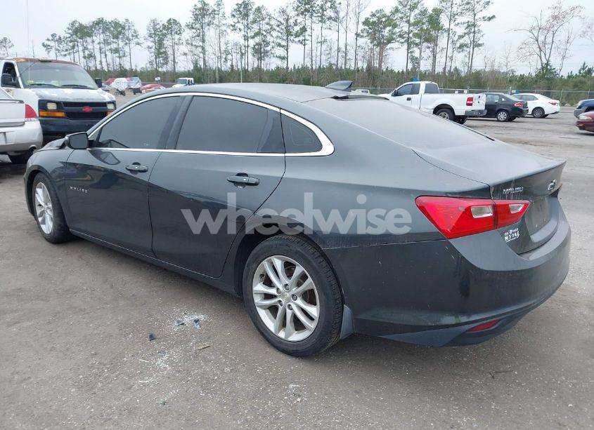 Photo 3 of 2017 Chevrolet Malibu 1LT (VIN 1G1ZE5ST4HF177486)