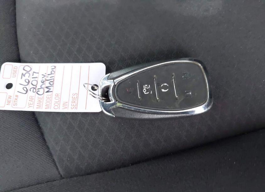 Photo 11 of 2017 Chevrolet Malibu 1LT (VIN 1G1ZE5ST4HF177777)