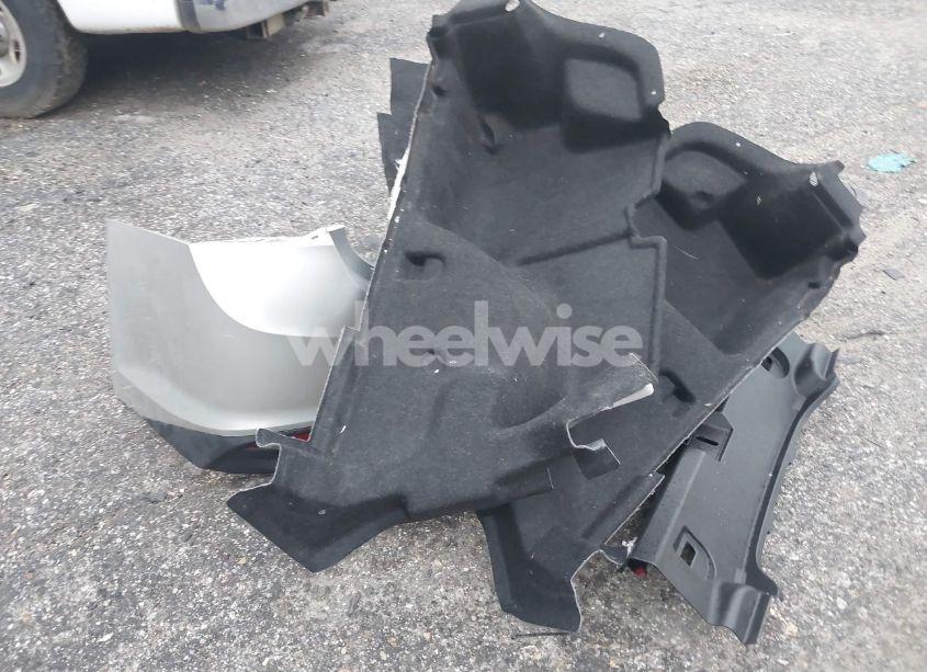 Photo 12 of 2017 Chevrolet Malibu 1LT (VIN 1G1ZE5ST4HF180307)