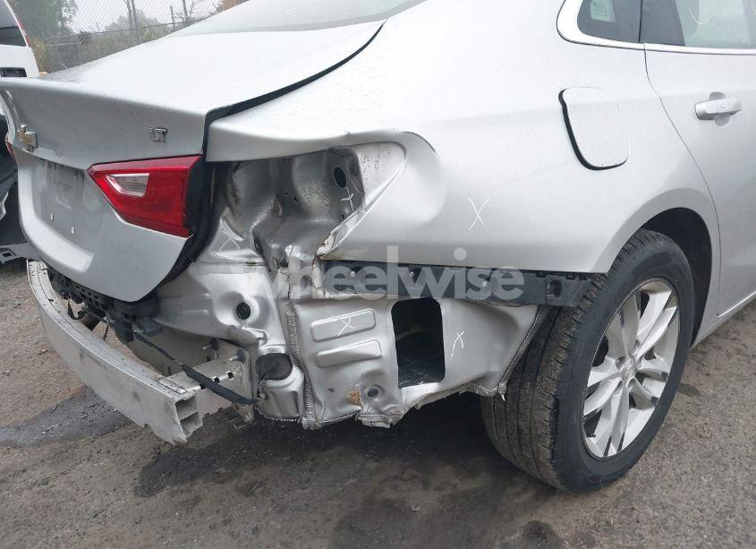 Photo 18 of 2017 Chevrolet Malibu 1LT (VIN 1G1ZE5ST4HF180307)
