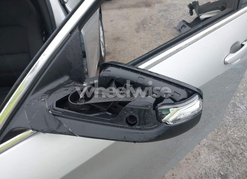 Photo 19 of 2017 Chevrolet Malibu 1LT (VIN 1G1ZE5ST4HF180307)