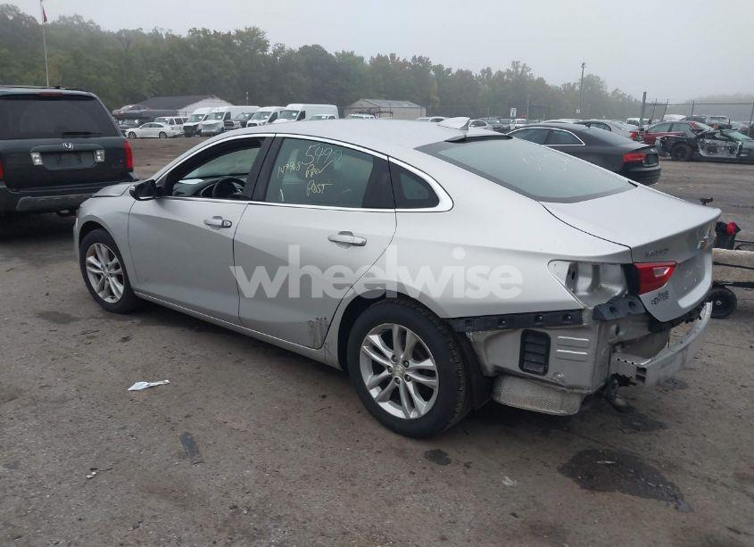 Photo 3 of 2017 Chevrolet Malibu 1LT (VIN 1G1ZE5ST4HF180307)