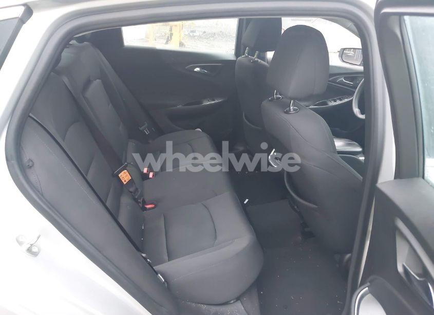 Photo 8 of 2017 Chevrolet Malibu 1LT (VIN 1G1ZE5ST4HF180307)