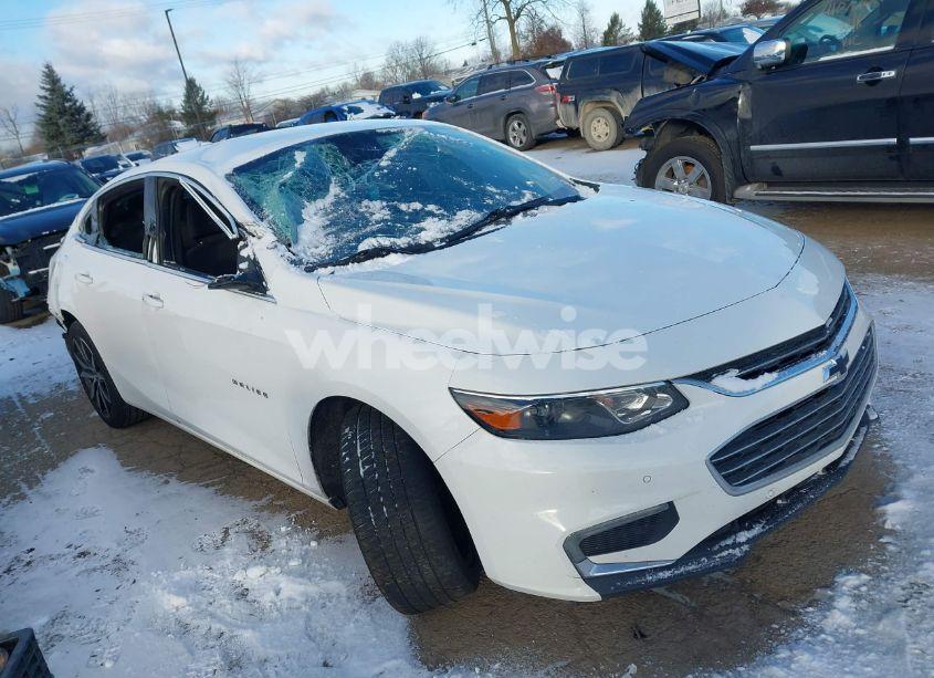 2017 Chevrolet Malibu 1LT (VIN 1G1ZE5ST4HF185331) main photo