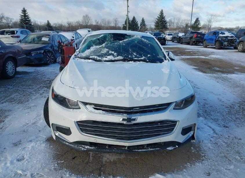 Photo 12 of 2017 Chevrolet Malibu 1LT (VIN 1G1ZE5ST4HF185331)