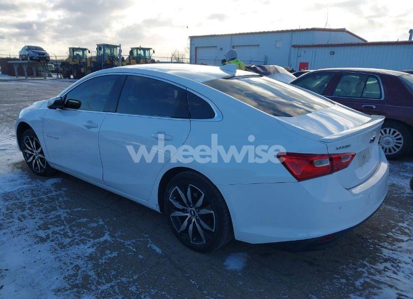 Photo 3 of 2017 Chevrolet Malibu 1LT (VIN 1G1ZE5ST4HF185331)