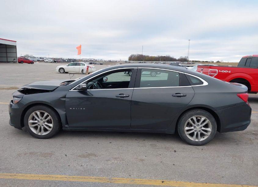 Photo 14 of 2017 Chevrolet Malibu 1LT (VIN 1G1ZE5ST4HF200765)