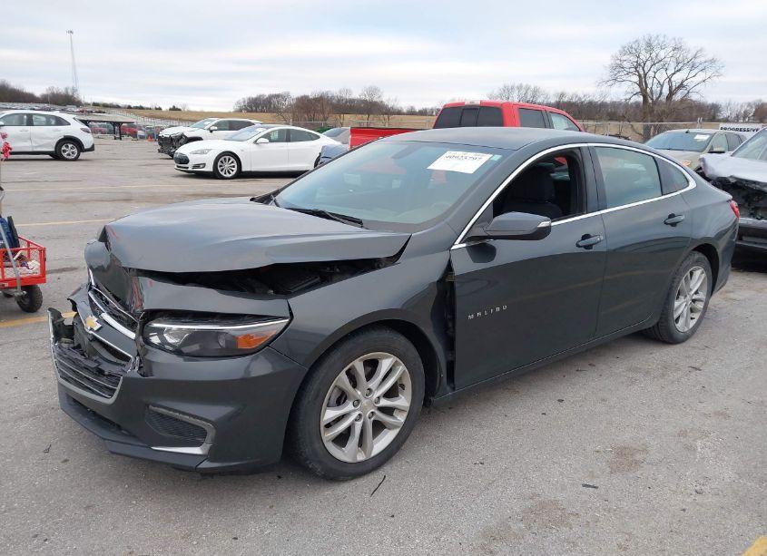 Photo 2 of 2017 Chevrolet Malibu 1LT (VIN 1G1ZE5ST4HF200765)