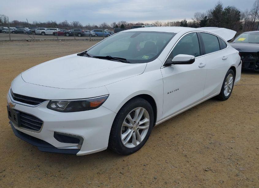 Photo 2 of 2017 Chevrolet Malibu 1LT (VIN 1G1ZE5ST4HF201690)