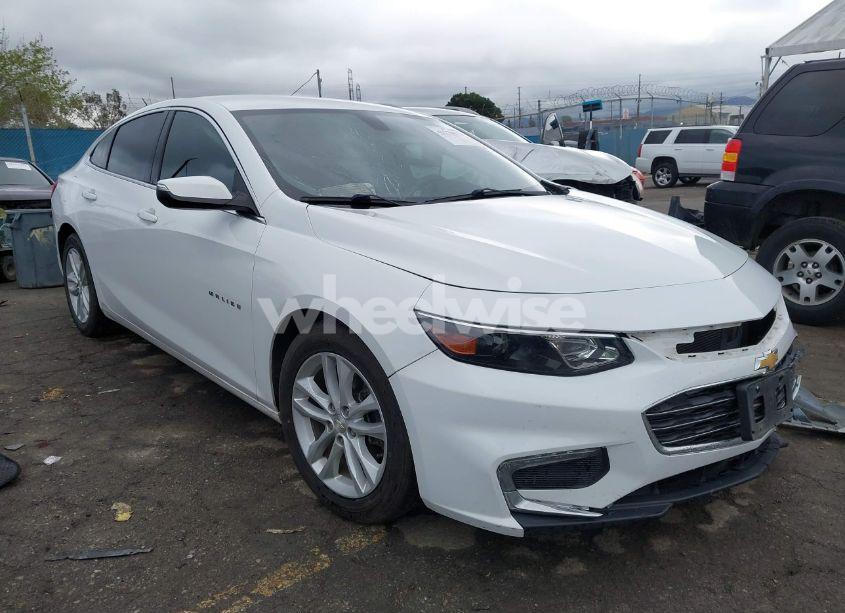 2017 Chevrolet Malibu 1LT (VIN 1G1ZE5ST4HF204850) main photo