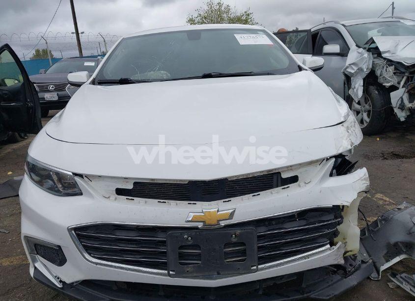Photo 12 of 2017 Chevrolet Malibu 1LT (VIN 1G1ZE5ST4HF204850)