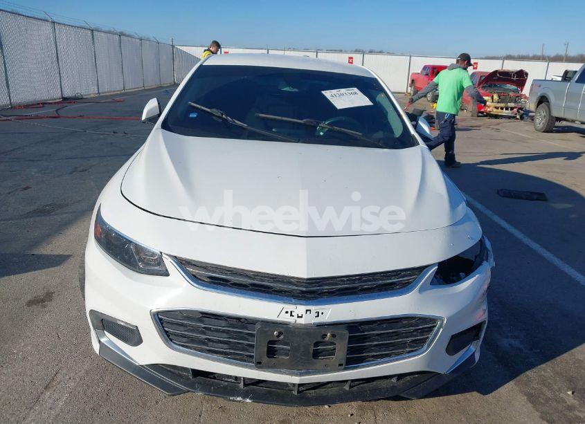 Photo 12 of 2017 Chevrolet Malibu 1LT (VIN 1G1ZE5ST4HF209093)