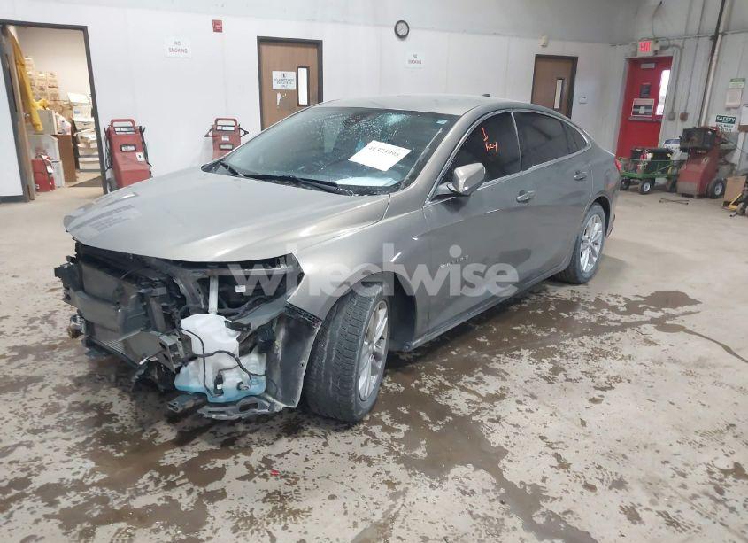 Photo 2 of 2017 Chevrolet Malibu 1LT (VIN 1G1ZE5ST4HF221647)