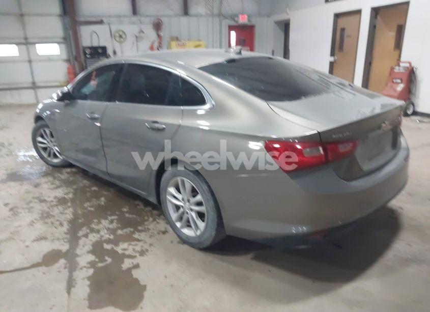 Photo 3 of 2017 Chevrolet Malibu 1LT (VIN 1G1ZE5ST4HF221647)