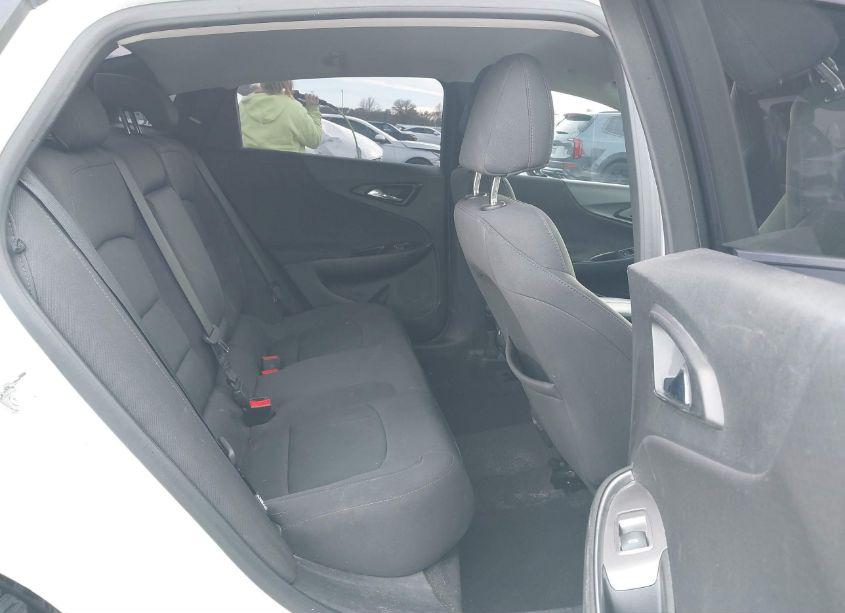 Photo 8 of 2017 Chevrolet Malibu 1LT (VIN 1G1ZE5ST4HF238318)