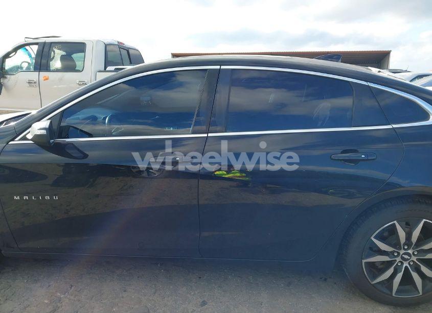 Photo 14 of 2017 Chevrolet Malibu 1LT (VIN 1G1ZE5ST4HF239260)