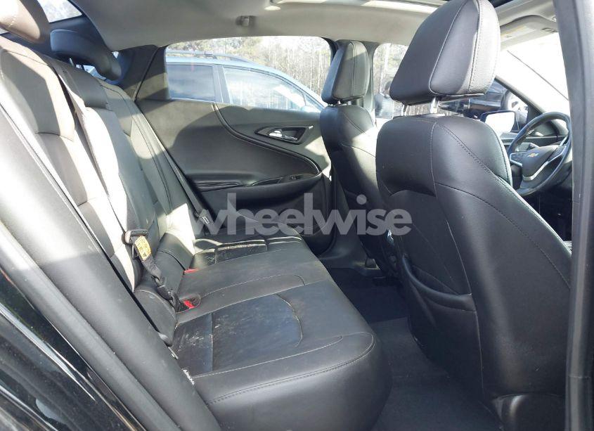 Photo 8 of 2017 Chevrolet Malibu 1LT (VIN 1G1ZE5ST4HF239260)