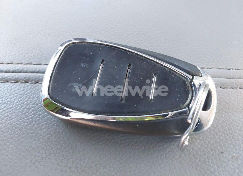 Photo 11 of 2017 Chevrolet Malibu 1LT (VIN 1G1ZE5ST4HF258519)