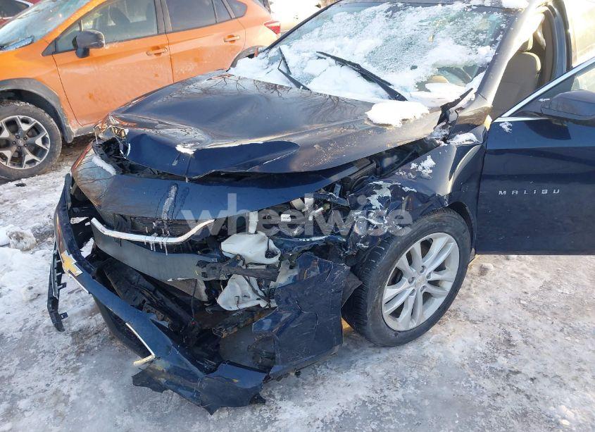 Photo 6 of 2017 Chevrolet Malibu 1LT (VIN 1G1ZE5ST4HF258519)