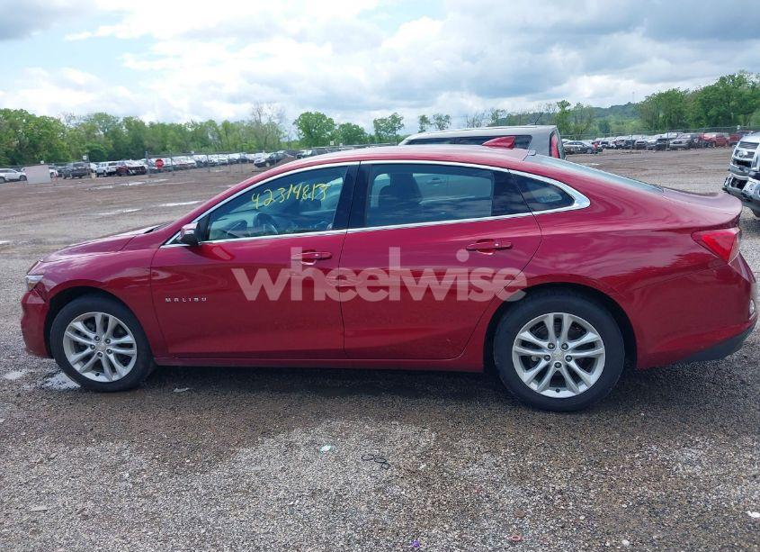 Photo 15 of 2017 Chevrolet Malibu 1LT (VIN 1G1ZE5ST4HF260660)