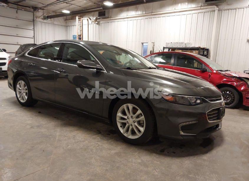 2017 Chevrolet Malibu 1LT (VIN 1G1ZE5ST4HF263896) main photo