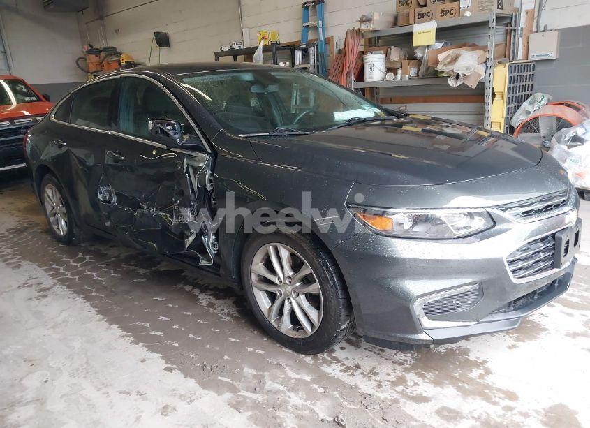 2017 Chevrolet Malibu 1LT (VIN 1G1ZE5ST4HF265132) main photo