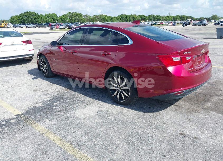 Photo 3 of 2017 Chevrolet Malibu 1LT (VIN 1G1ZE5ST4HF286174)