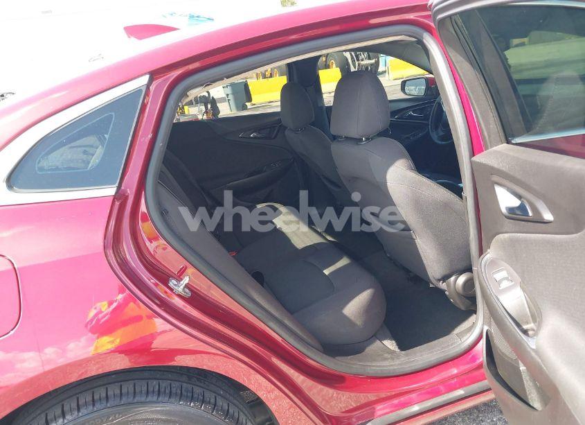 Photo 8 of 2017 Chevrolet Malibu 1LT (VIN 1G1ZE5ST4HF286174)