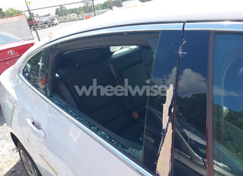 Photo 6 of 2024 Chevrolet Malibu FWD 2LT (VIN 1G1ZE5ST4RF123302)