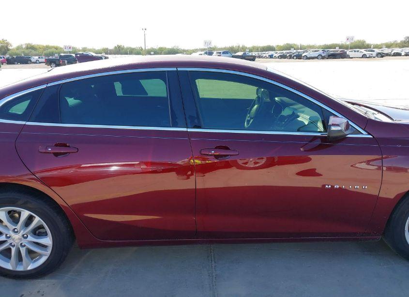 Photo 13 of 2016 Chevrolet Malibu 1LT (VIN 1G1ZE5ST5GF191444)