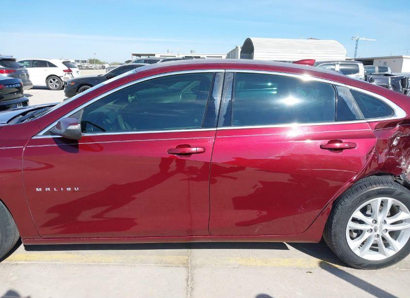 Photo 14 of 2016 Chevrolet Malibu 1LT (VIN 1G1ZE5ST5GF191444)